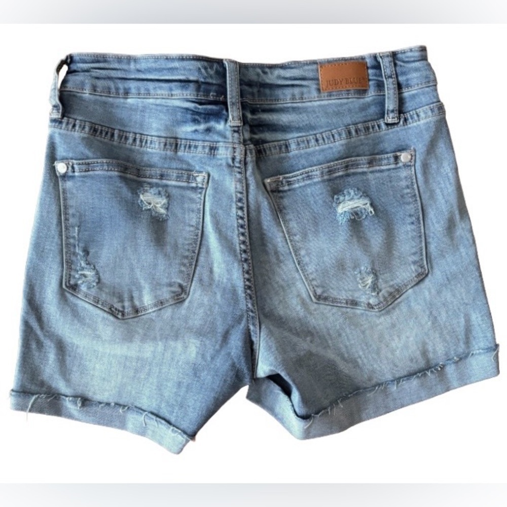 Judy Blue lt wsh distressed cuffed jn shrts SZ S casual denim 70’s - Picture 3 of 6